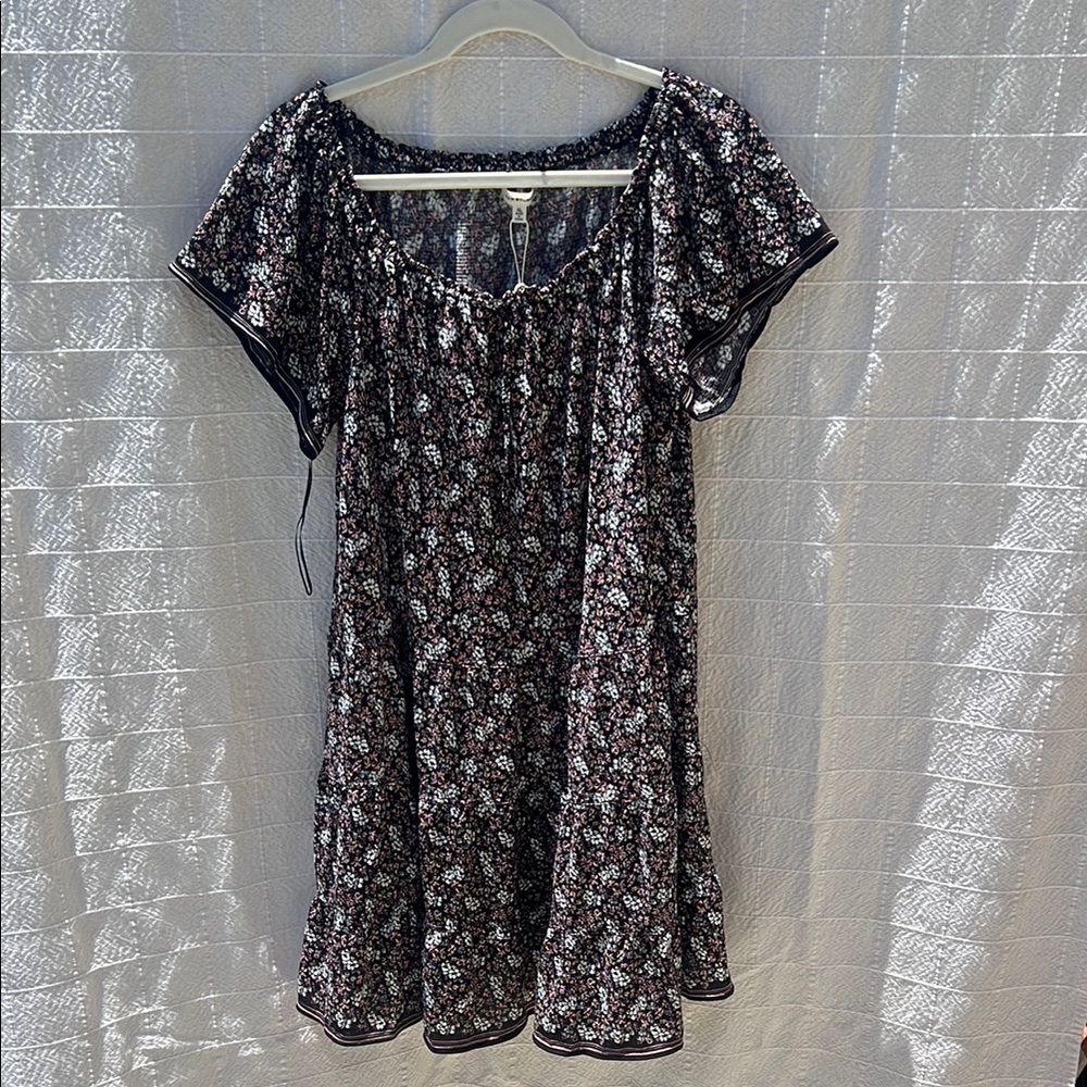 Max Studio Black and White Flutter Sleeve Sundress